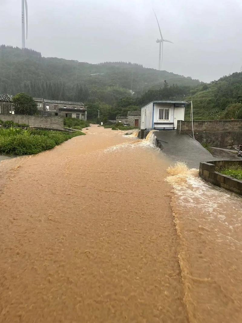 17日乌鲁木齐地震、17日乌鲁木齐地震了吗-第7张图片