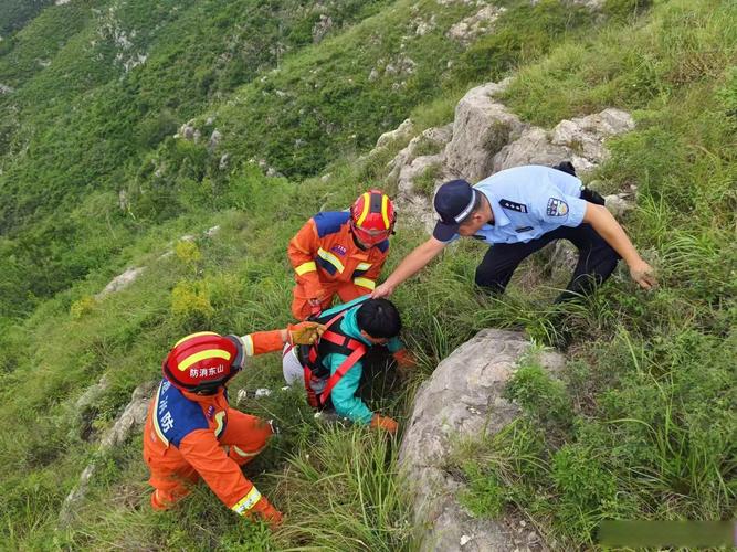 地震被困联系谁(地震时被困住怎么办)-第2张图片